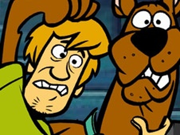 Scooby Doo Castle Defender screenshot 1